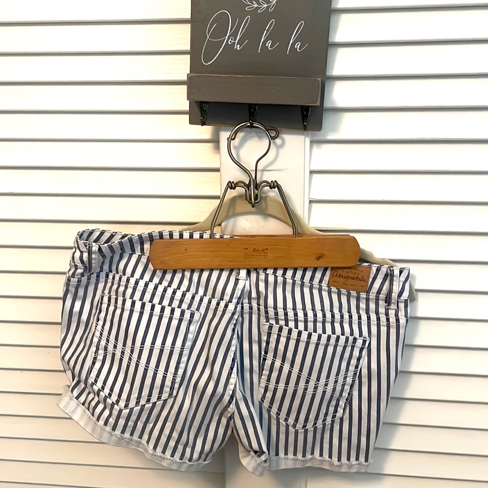 Aeropostale Striped Blue and White Jeans shorts size 11/12